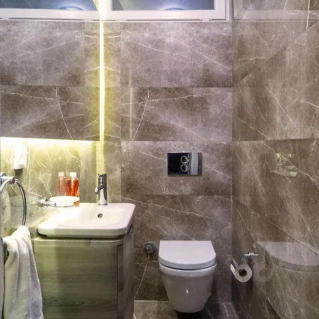 Bodrum Adabuku Luks 2+1 Ozel Plaj Ve Havuzlu Villa