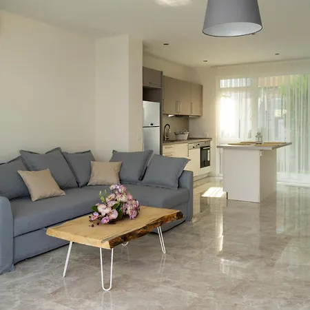 Bodrum Adabuku Luks 2+1 Ozel Plaj Ve Havuzlu Bogazici