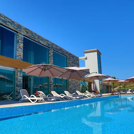 Bodrum Adabuku Luks 2+1 Ozel Plaj Ve Havuzlu Villa *